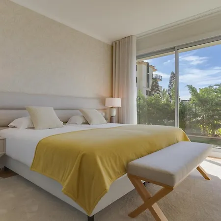 Luxurious Ocean And Sunset Views Family Haven With 3 En-suite Bedrooms And Pool *