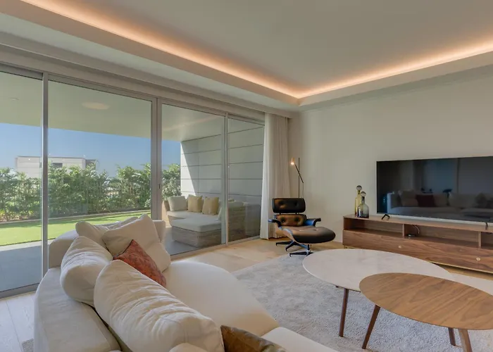 Lägenhet Luxurious Ocean And Sunset Views Family Haven With 3 En-suite Bedrooms And Pool *