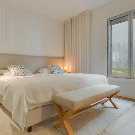 Luxurious Ocean And Sunset Views Family Haven With 3 En-suite Bedrooms And Pool *