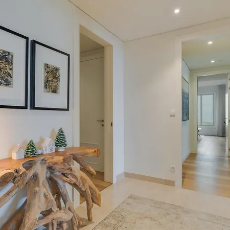 Lägenhet Luxurious Ocean And Sunset Views Family Haven With 3 En-suite Bedrooms And Pool