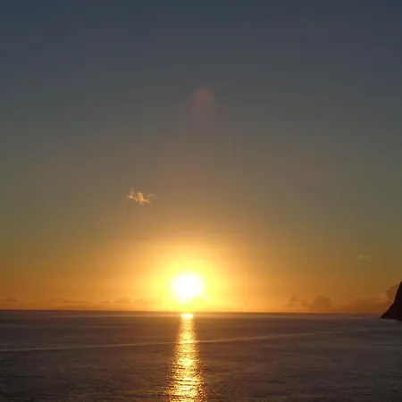 Luxurious Ocean And Sunset Views Family Haven With 3 En-suite Bedrooms And Pool Funchal (Madeira)