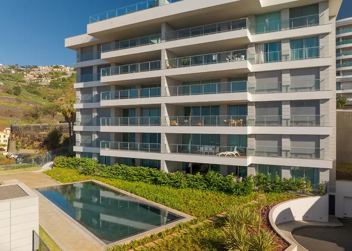 Apartmán Luxurious Ocean And Sunset Views Family Haven With 3 En-suite Bedrooms And Pool Funchal (Madeira)