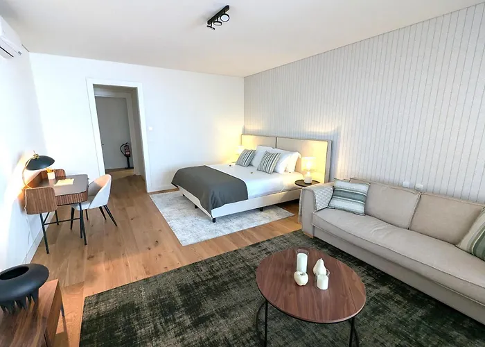 Luxurious Ocean And Sunset Views Family Haven With 3 En-suite Bedrooms And Pool *