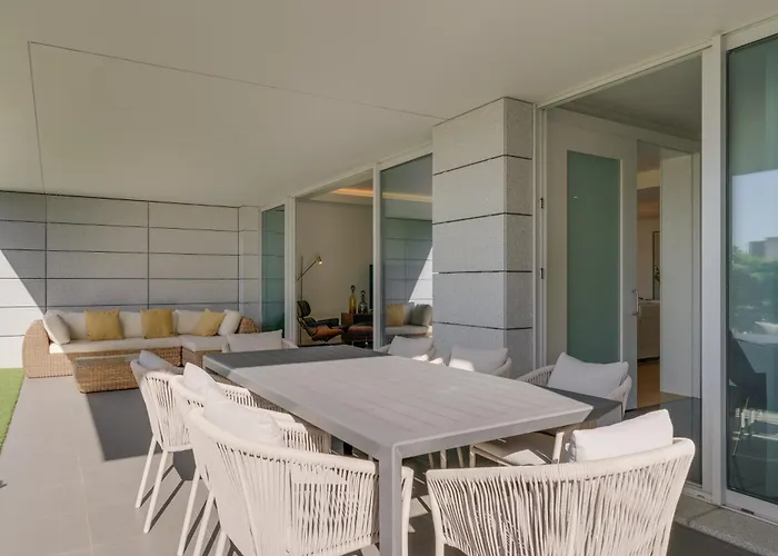 Luxurious Ocean And Sunset Views Family Haven With 3 En-suite Bedrooms And Pool * Funchal (Madeira)