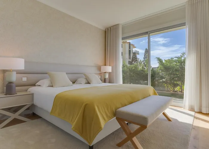 Luxurious Ocean And Sunset Views Family Haven With 3 En-suite Bedrooms And Pool *