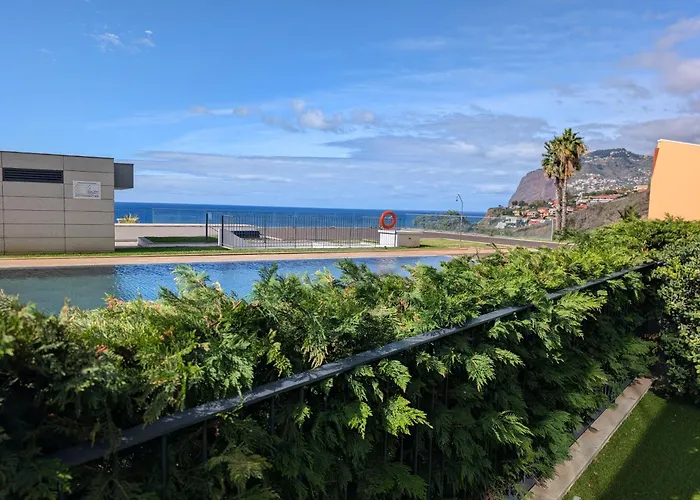 Luxurious Ocean And Sunset Views Family Haven With 3 En-suite Bedrooms And Pool * Funchal (Madeira)